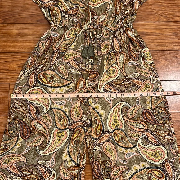 Molly Bracken Paisley Short Sleeve Jumpsuit - Picture 12 of 16